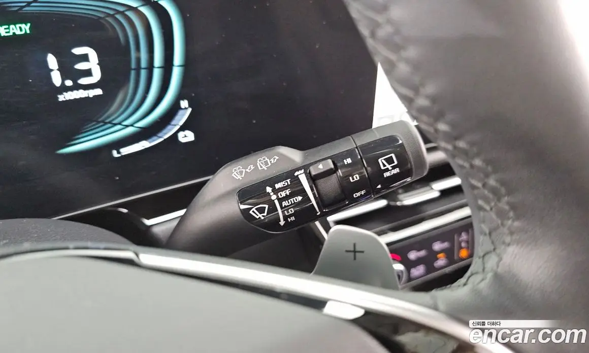 Kia Niro 2023 1.6 автомат (гидро), фото 25