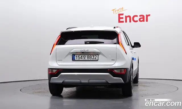 Kia Niro 2023 1.6 автомат (гидро), миниатюра 4