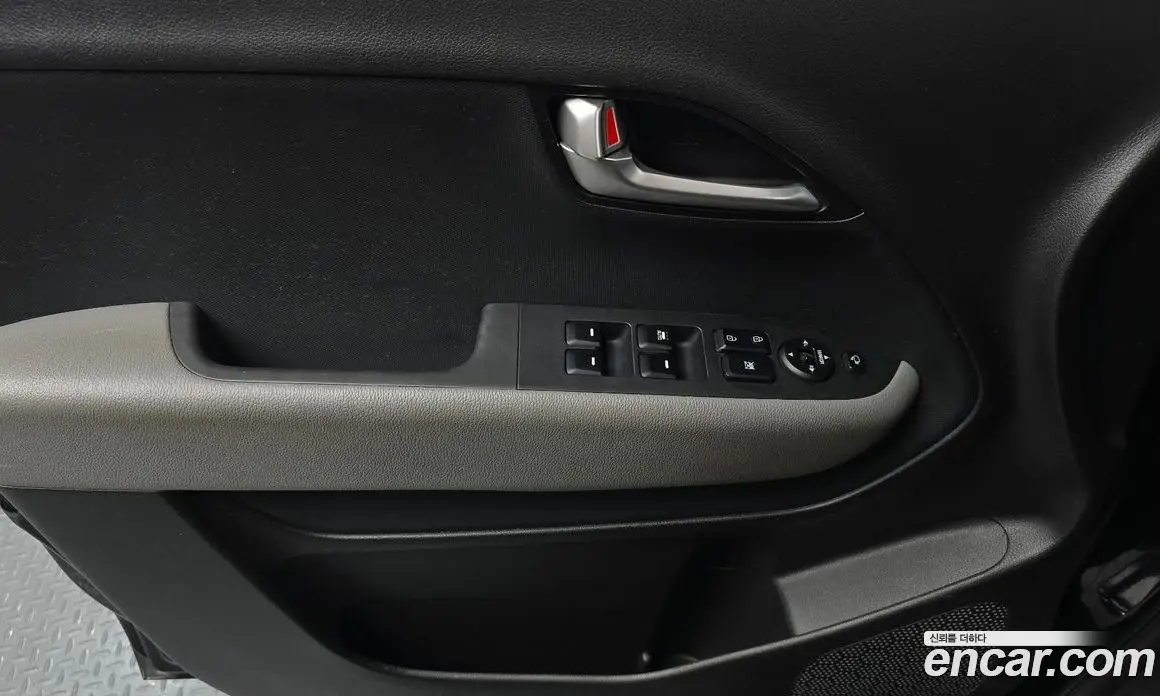 Kia Ray 2022 1.0 автомат (гидро), фото 14