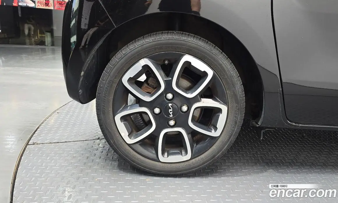 Kia Ray 2022 1.0 автомат (гидро), фото 30