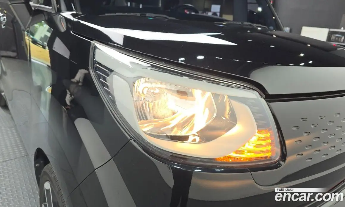 Kia Ray 2022 1.0 автомат (гидро), фото 7