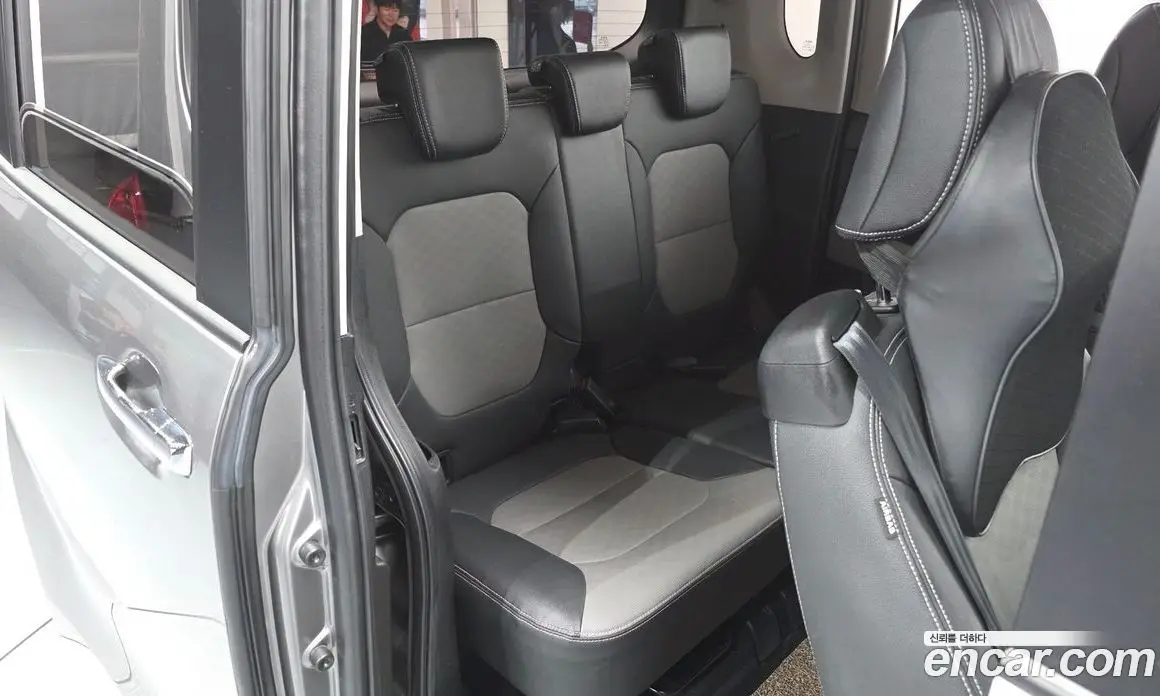 Kia Ray 2022 1.0 автомат (гидро), фото 16
