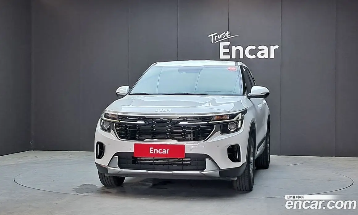 Kia Seltos 2023 1.6 автомат (гидро), фото 3 Kia Seltos 2023 1.6 автомат (гидро), фото 3