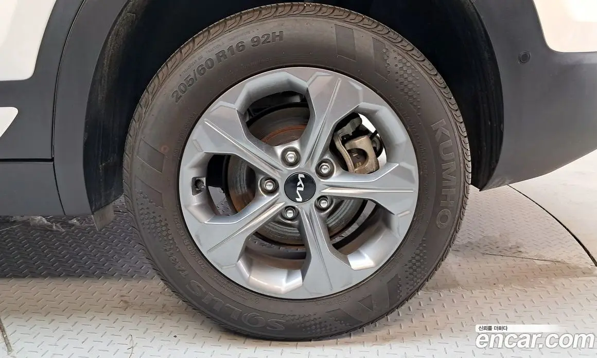 Kia Seltos 2023 1.6 автомат (гидро), фото 7 Kia Seltos 2023 1.6 автомат (гидро), фото 7