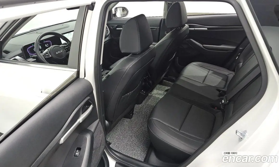 Kia Seltos 2025 2.0 автомат (гидро), фото 11 Kia Seltos 2025 2.0 автомат (гидро), фото 11