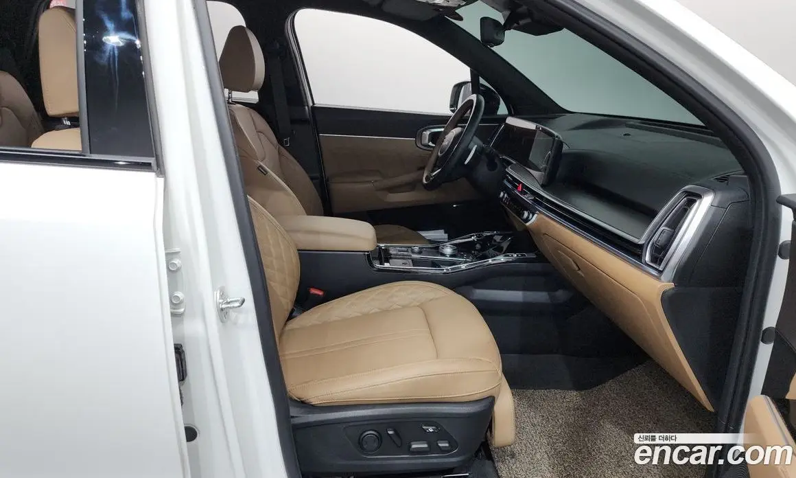 Kia Sorento 2023 2.5 автомат (гидро), фото 16