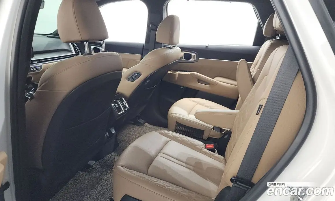Kia Sorento 2023 2.5 автомат (гидро), фото 26