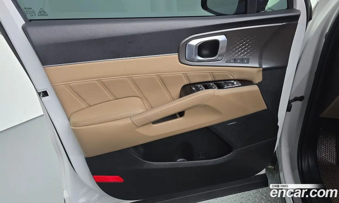 Kia Sorento 2025 1.6 автомат (гидро), фото 14 Kia Sorento 2025 1.6 автомат (гидро), фото 14