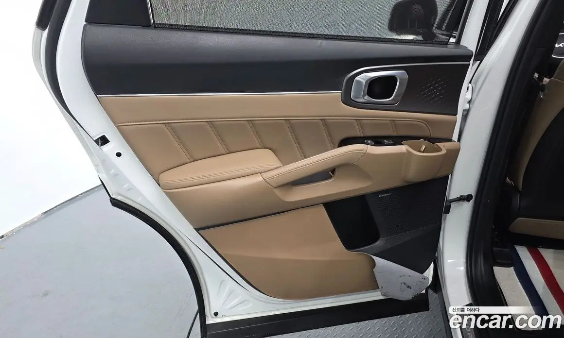 Kia Sorento 2025 1.6 автомат (гидро), фото 15 Kia Sorento 2025 1.6 автомат (гидро), фото 15