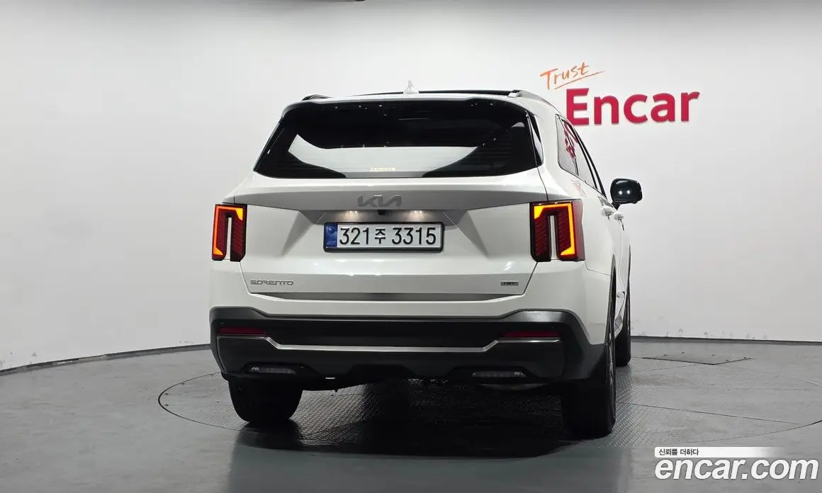 Kia Sorento 2025 1.6 автомат (гидро), фото 4 Kia Sorento 2025 1.6 автомат (гидро), фото 4