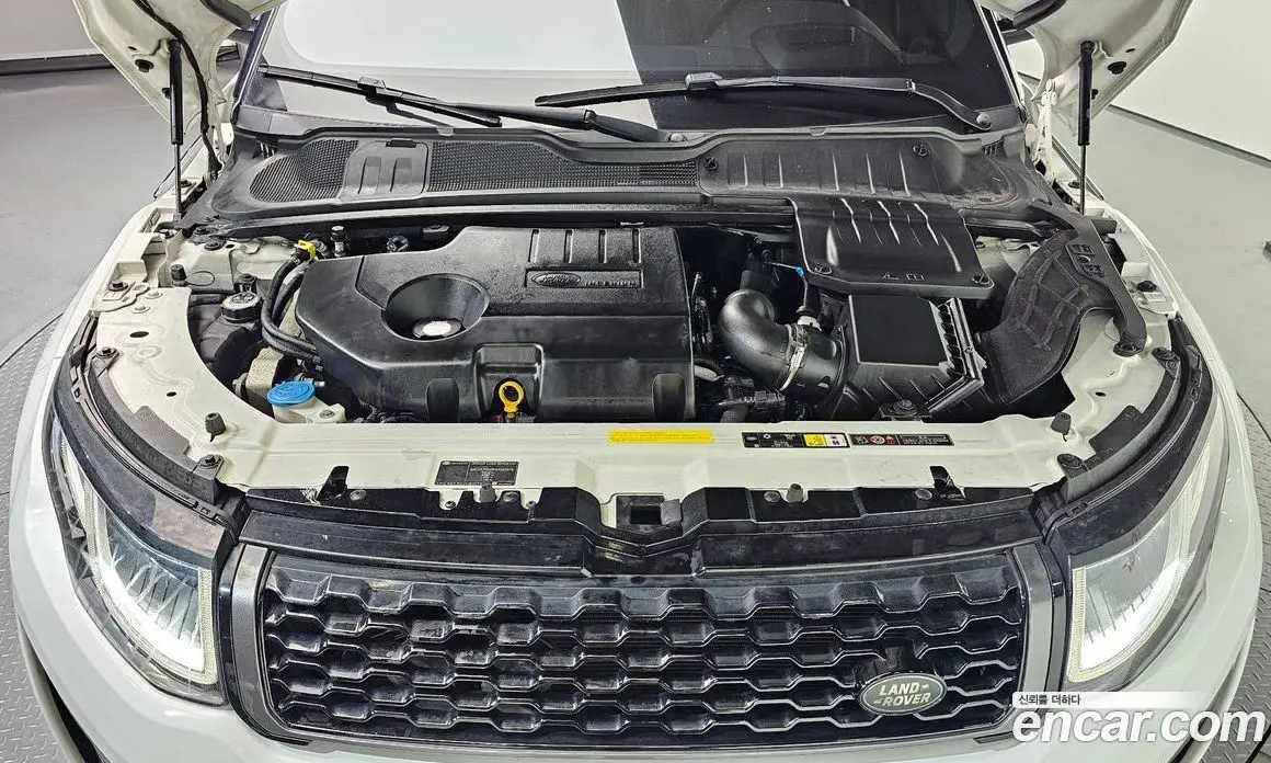 Land Rover Range Rover Evoque 2017 2.0 автомат (гидро), фото 6