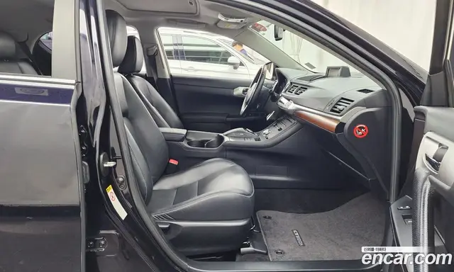 Lexus CT200h 2011 1.8 автомат (гидро), миниатюра 11 Lexus CT200h 2011 1.8 автомат (гидро), миниатюра 11