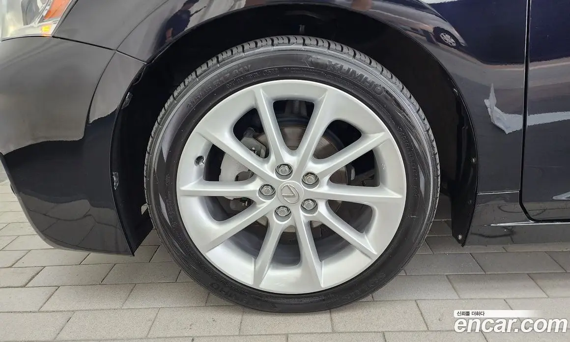 Lexus CT200h 2011 1.8 автомат (гидро), фото 5 Lexus CT200h 2011 1.8 автомат (гидро), фото 5