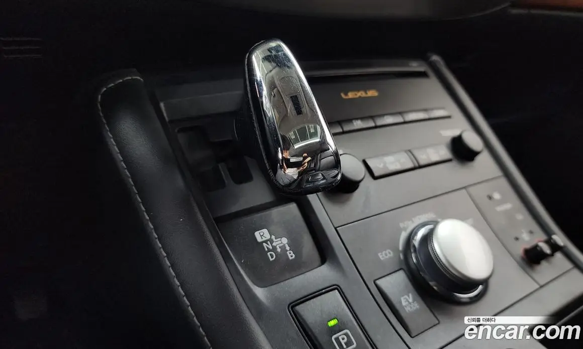 Lexus CT200h 2011 1.8 автомат (гидро), фото 9 Lexus CT200h 2011 1.8 автомат (гидро), фото 9