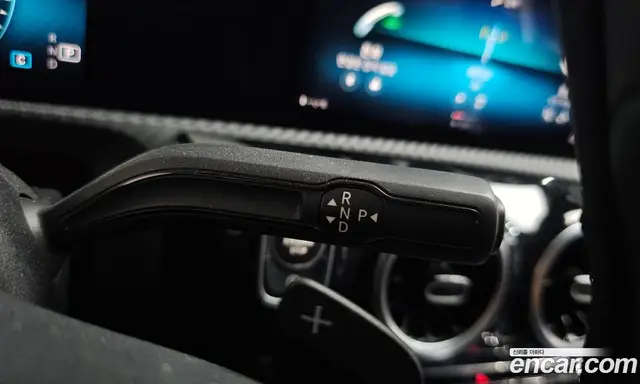 Mercedes-Benz A-Class 2019 2.0 автомат (гидро), миниатюра 11