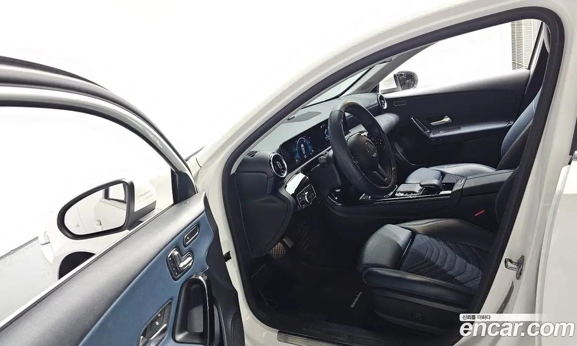 Mercedes-Benz A-Class 2019 2.0 автомат (гидро), фото 12