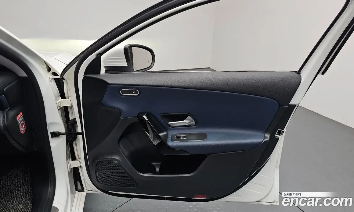 Mercedes-Benz A-Class 2019 2.0 автомат (гидро), фото 13