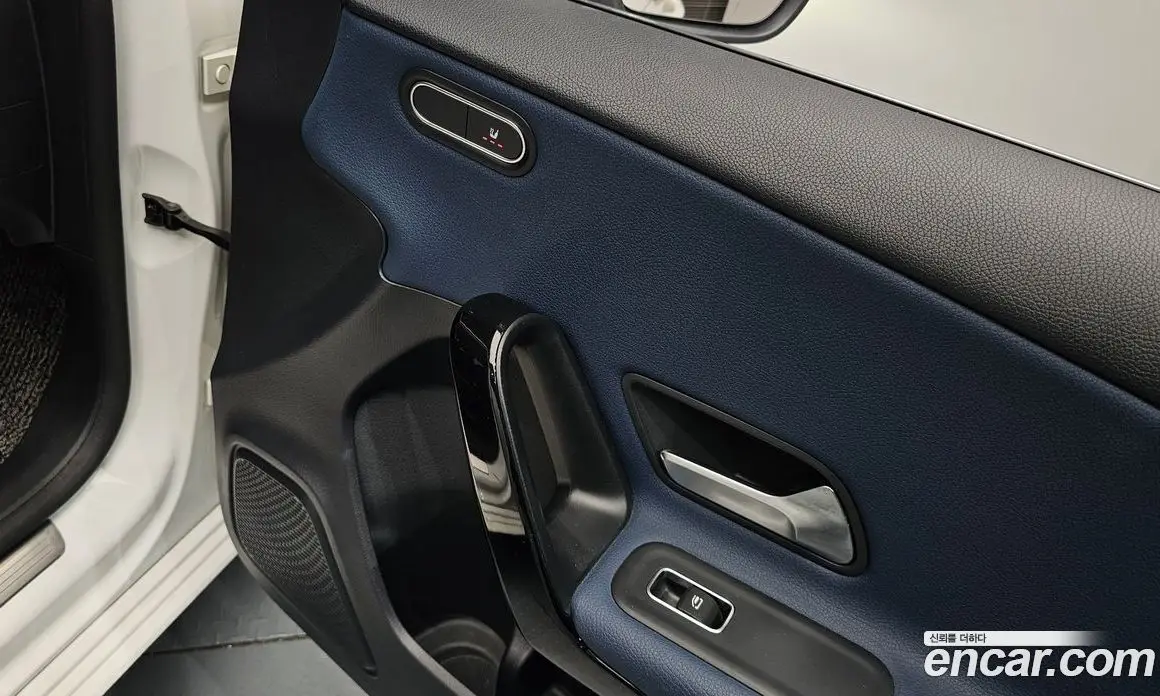 Mercedes-Benz A-Class 2019 2.0 автомат (гидро), фото 28