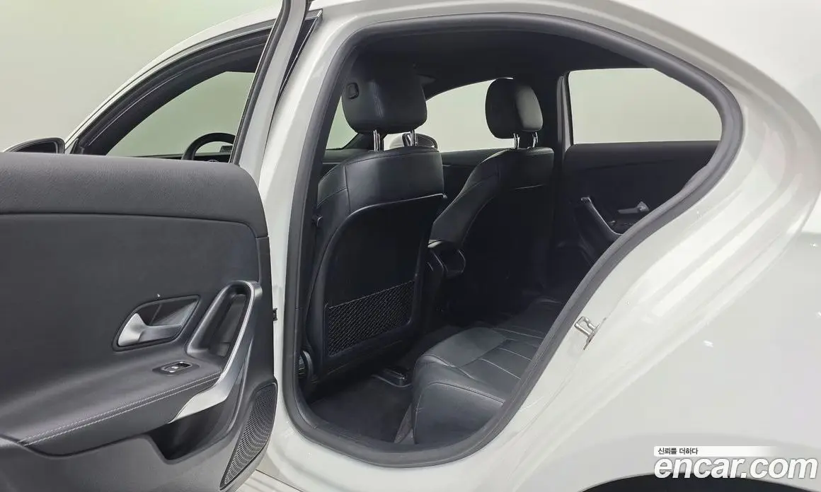 Mercedes-Benz A-Class 2022 1.9 автомат (гидро), фото 24