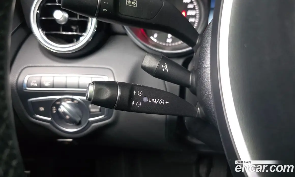 Mercedes-Benz C-Class 2018 2.1 автомат (гидро), фото 25 Mercedes-Benz C-Class 2018 2.1 автомат (гидро), фото 25