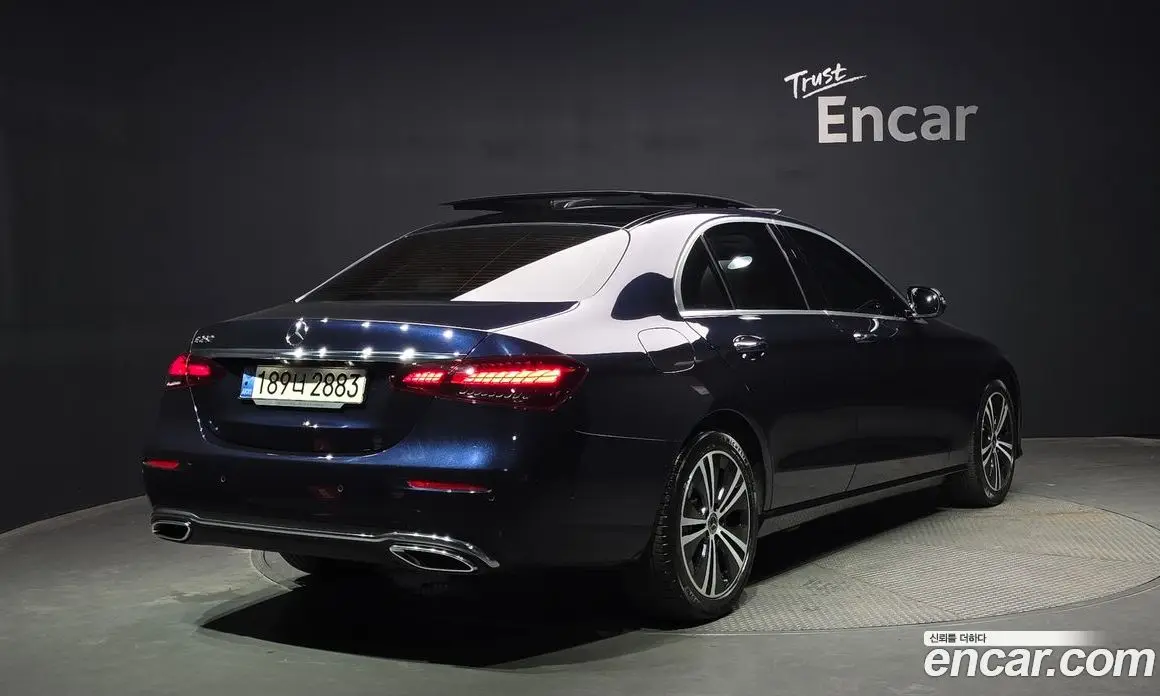 Mercedes-Benz E-Class 2022 2.0 автомат (гидро), фото 1 Mercedes-Benz E-Class 2022 2.0 автомат (гидро), фото 1