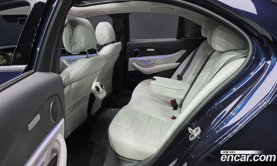 Mercedes-Benz E-Class 2022 2.0 автомат (гидро), фото 15 Mercedes-Benz E-Class 2022 2.0 автомат (гидро), фото 15