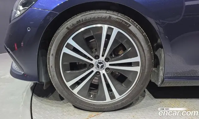 Mercedes-Benz E-Class 2022 2.0 автомат (гидро), миниатюра 4 Mercedes-Benz E-Class 2022 2.0 автомат (гидро), миниатюра 4