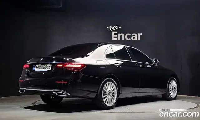 Mercedes-Benz E-Class 2023 2.0 автомат (гидро), миниатюра 2 Mercedes-Benz E-Class 2023 2.0 автомат (гидро), миниатюра 2