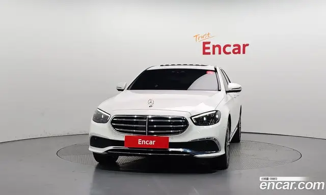 Mercedes-Benz E-Class 2023 2.0 автомат (гидро), миниатюра 3 Mercedes-Benz E-Class 2023 2.0 автомат (гидро), миниатюра 3