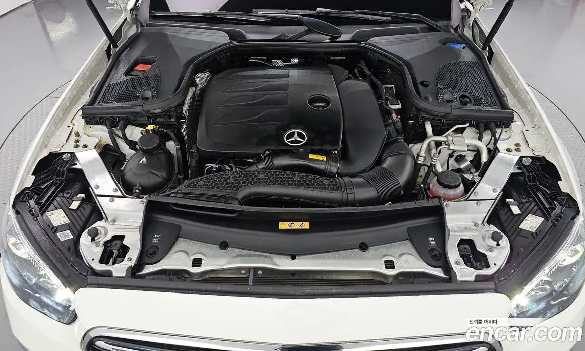 Mercedes-Benz E-Class 2023 2.0 автомат (гидро), фото 6 Mercedes-Benz E-Class 2023 2.0 автомат (гидро), фото 6