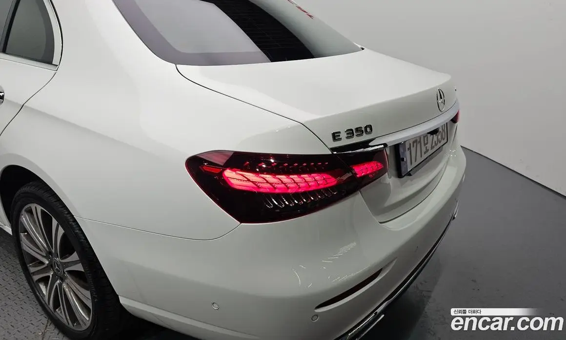 Mercedes-Benz E-Class 2023 2.0 автомат (гидро), фото 9 Mercedes-Benz E-Class 2023 2.0 автомат (гидро), фото 9