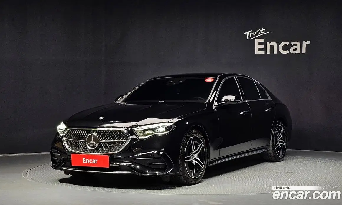 Mercedes-Benz E-Class 2024 2.0 автомат (гидро), фото 1 Mercedes-Benz E-Class 2024 2.0 автомат (гидро), фото 1