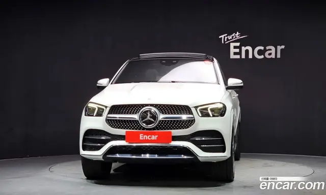 Mercedes-Benz GLE-Class 2023 2.9 автомат (гидро), миниатюра 3