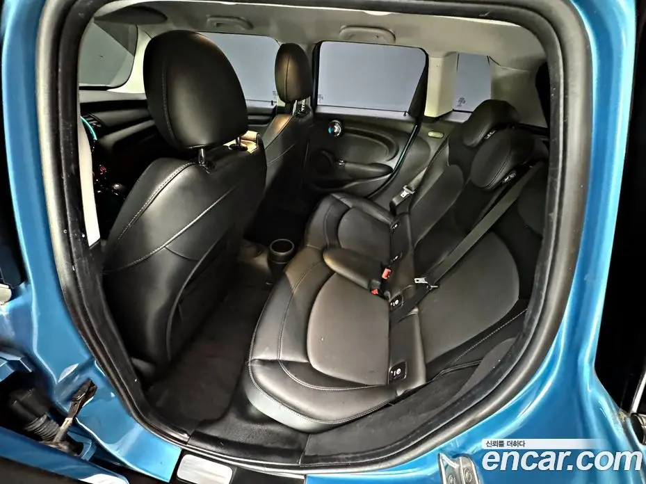 Mini Cooper 2017 1.5 автомат (гидро), фото 12 Mini Cooper 2017 1.5 автомат (гидро), фото 12