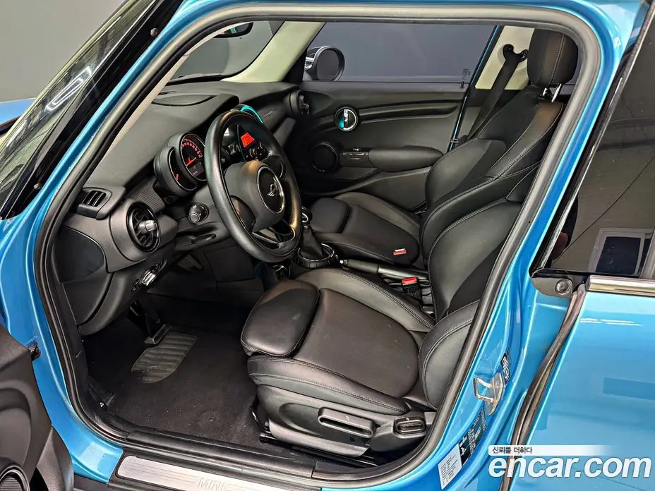 Mini Cooper 2017 1.5 автомат (гидро), фото 9 Mini Cooper 2017 1.5 автомат (гидро), фото 9