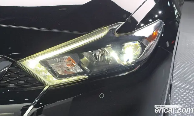 Nissan Maxima 2018 3.5 автомат (гидро), миниатюра 8 Nissan Maxima 2018 3.5 автомат (гидро), миниатюра 8
