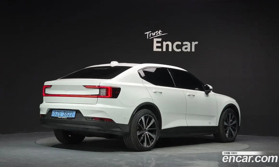 Polestar Polestar 2 2022 0.2 автомат (гидро), фото 1 Polestar Polestar 2 2022 0.2 автомат (гидро), фото 1