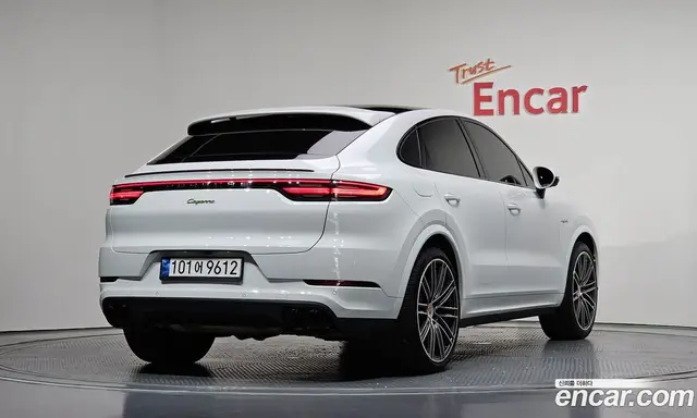Porsche Cayenne 2020 3.0 автомат (гидро), миниатюра 2 Porsche Cayenne 2020 3.0 автомат (гидро), миниатюра 2