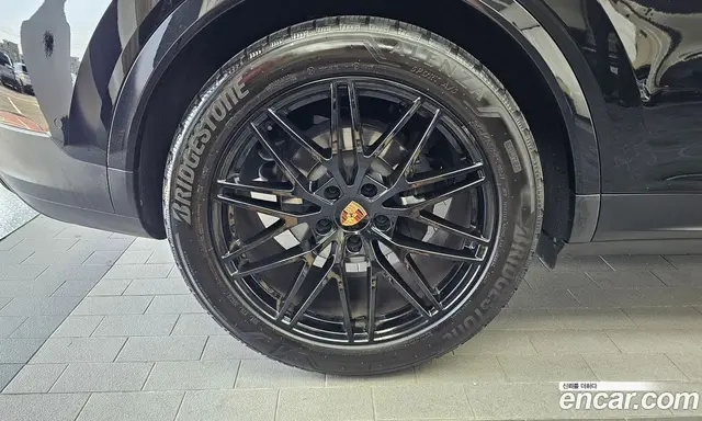 Porsche Cayenne 2025 3.0 автомат (гидро), миниатюра 5