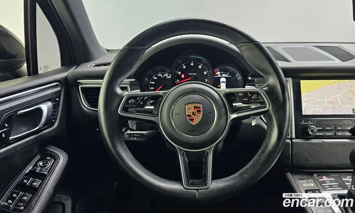 Porsche Macan 2017 2.0 автомат (гидро), фото 19 Porsche Macan 2017 2.0 автомат (гидро), фото 19