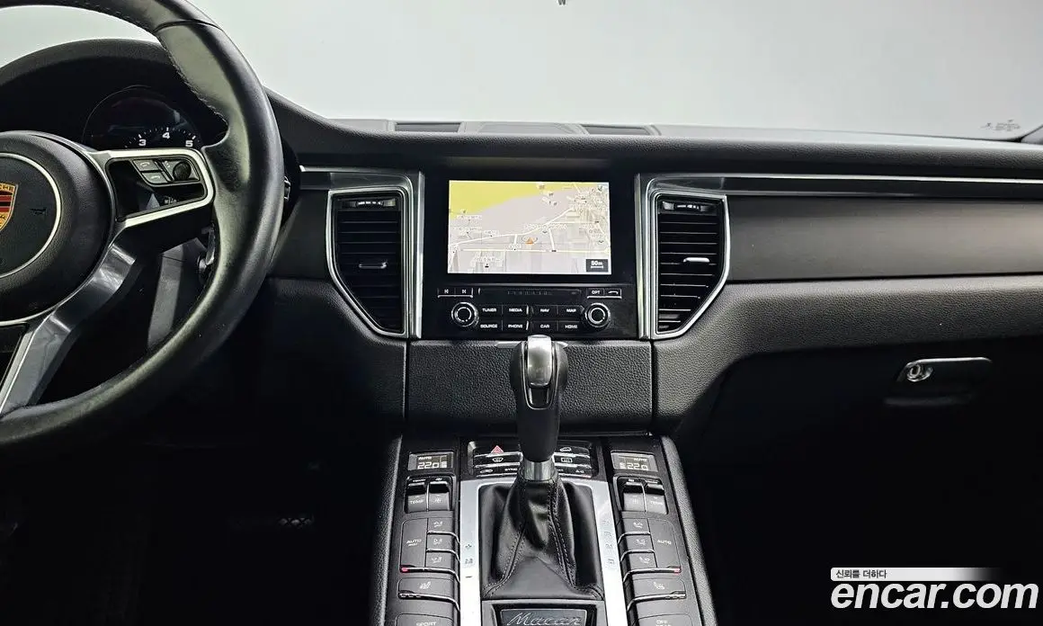 Porsche Macan 2017 2.0 автомат (гидро), фото 22 Porsche Macan 2017 2.0 автомат (гидро), фото 22