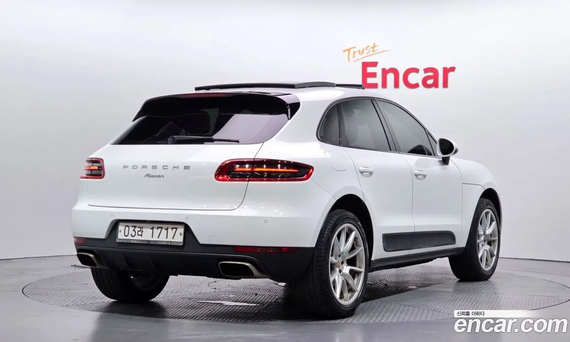 Porsche Macan 2018 2.0 автомат (гидро), фото 2 Porsche Macan 2018 2.0 автомат (гидро), фото 2