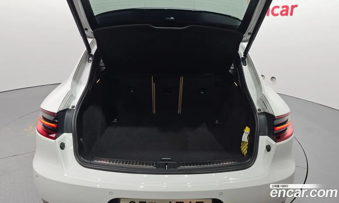 Porsche Macan 2018 2.0 автомат (гидро), фото 17 Porsche Macan 2018 2.0 автомат (гидро), фото 17