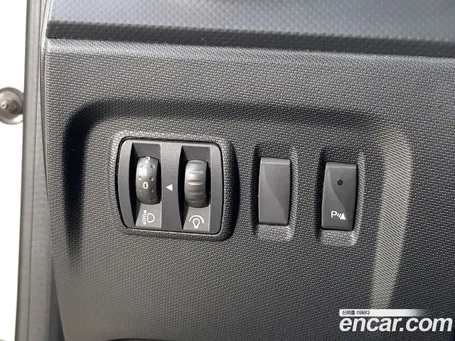 Renault (Samsung) QM3 2015 1.5 автомат (гидро), миниатюра 10 Renault (Samsung) QM3 2015 1.5 автомат (гидро), миниатюра 10