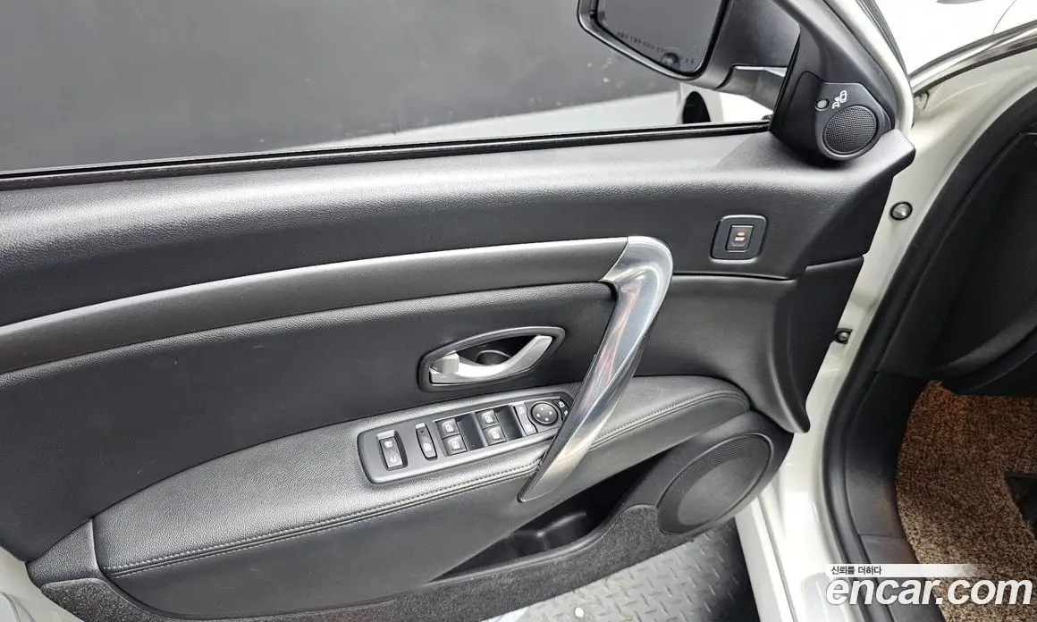Renault (Samsung) SM7 2015 2.0 автомат (гидро), фото 14 Renault (Samsung) SM7 2015 2.0 автомат (гидро), фото 14