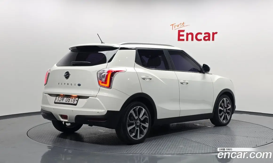SsangYong TIBOLI 2015 1.6 автомат (гидро), фото 2 SsangYong TIBOLI 2015 1.6 автомат (гидро), фото 2