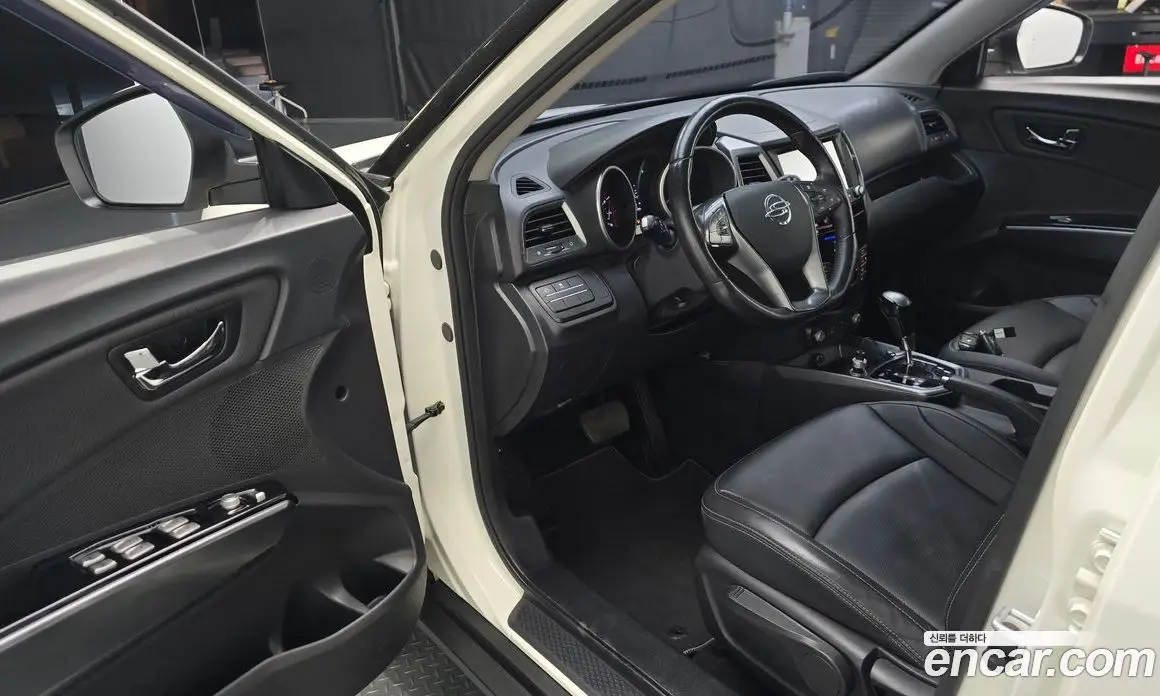 SsangYong TIBOLI 2017 1.6 автомат (гидро), фото 13 SsangYong TIBOLI 2017 1.6 автомат (гидро), фото 13