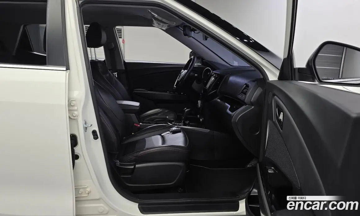SsangYong TIBOLI 2018 1.6 автомат (гидро), фото 12 SsangYong TIBOLI 2018 1.6 автомат (гидро), фото 12