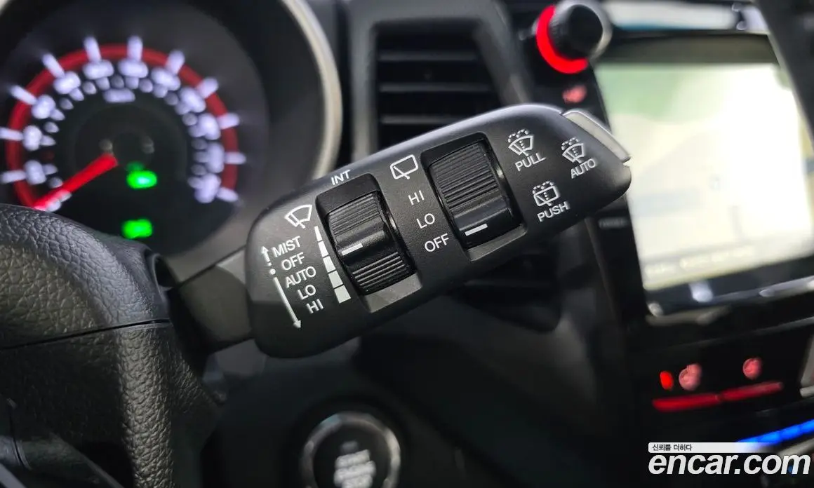 SsangYong TIBOLI 2018 1.6 автомат (гидро), фото 15 SsangYong TIBOLI 2018 1.6 автомат (гидро), фото 15