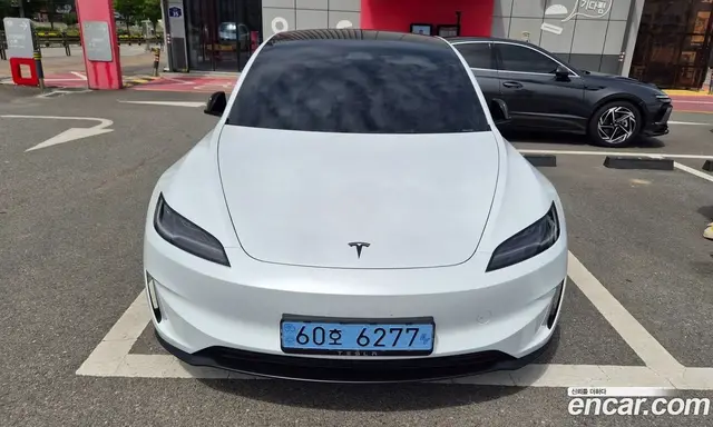 Tesla Model 3 2026 автомат (гидро), миниатюра 1 Tesla Model 3 2026 автомат (гидро), миниатюра 1